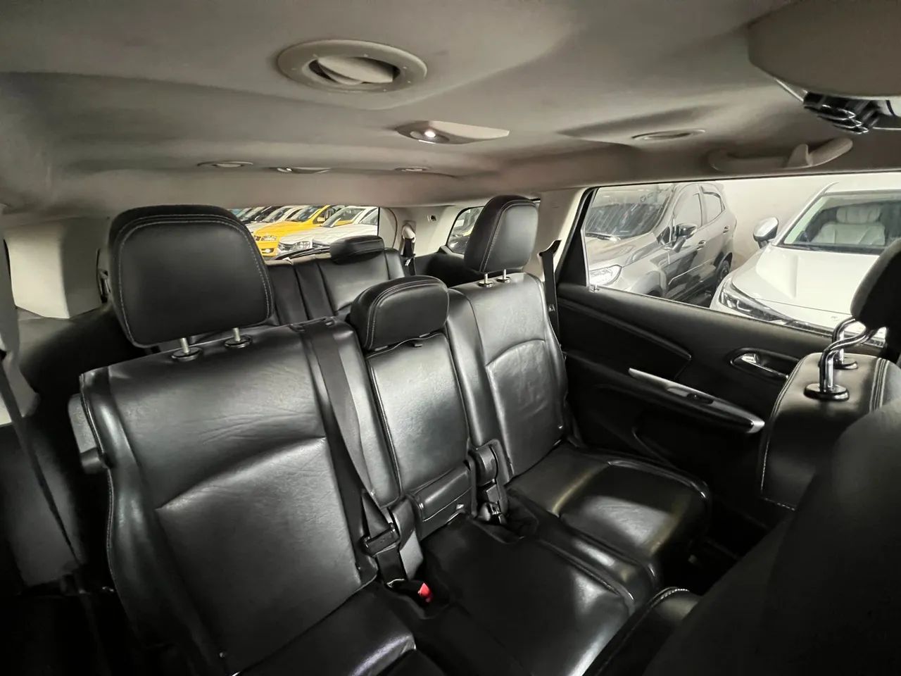 Minivan Fremont 7 lugares - Foto 5