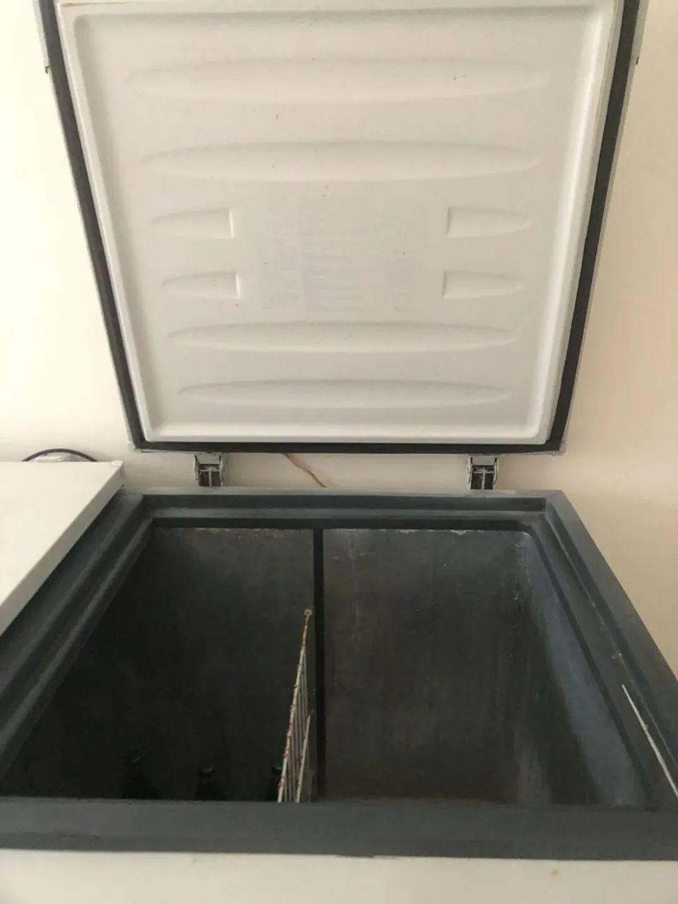 Freezer esmaltec  de duas portas - Foto 3