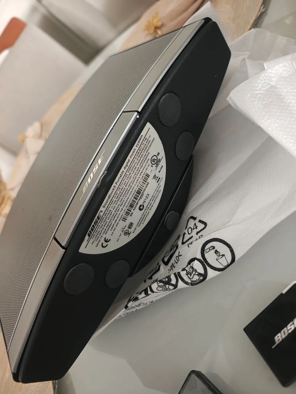 Caixa de som Bose sounddock portable bluetooth  - Foto 4