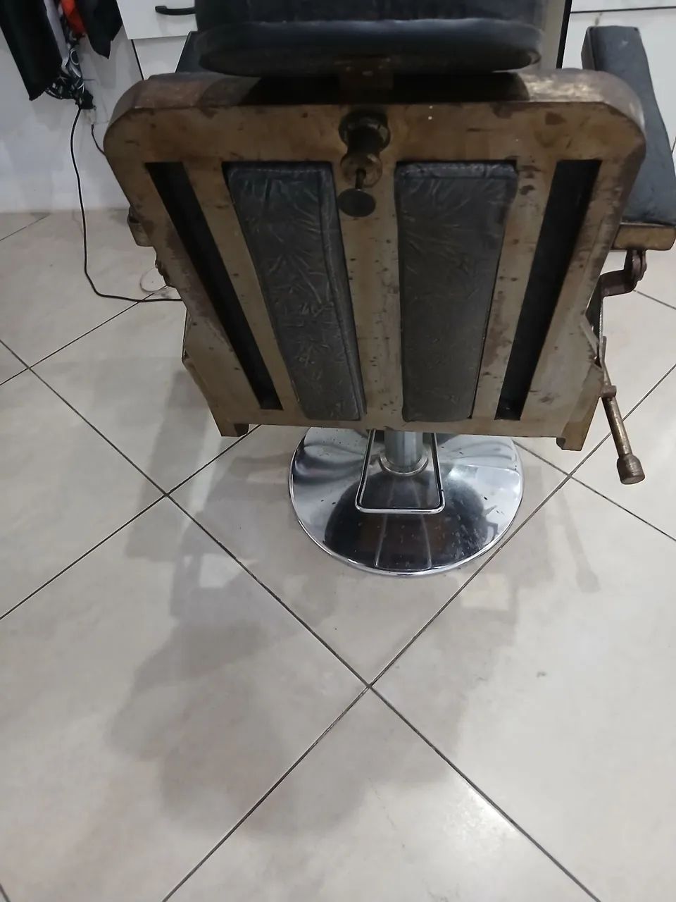Cadeira para barbearia ou salão  - Foto 3