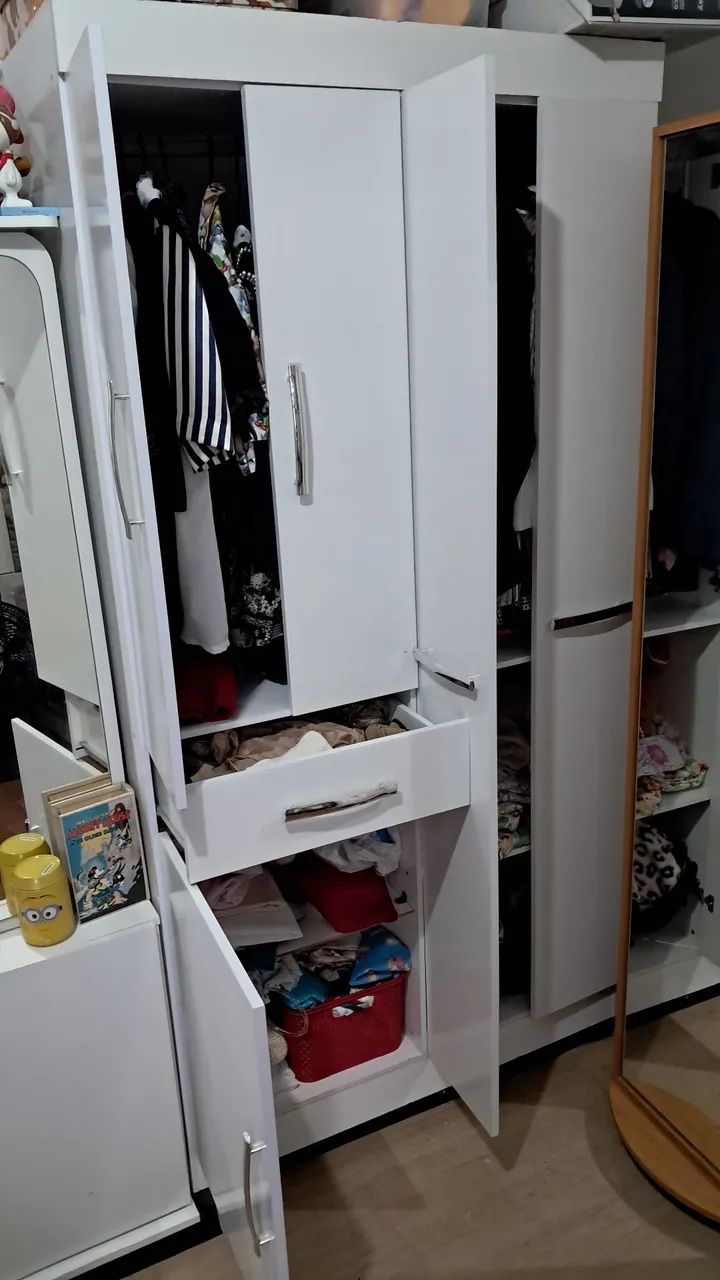 Guarda roupa infantil 