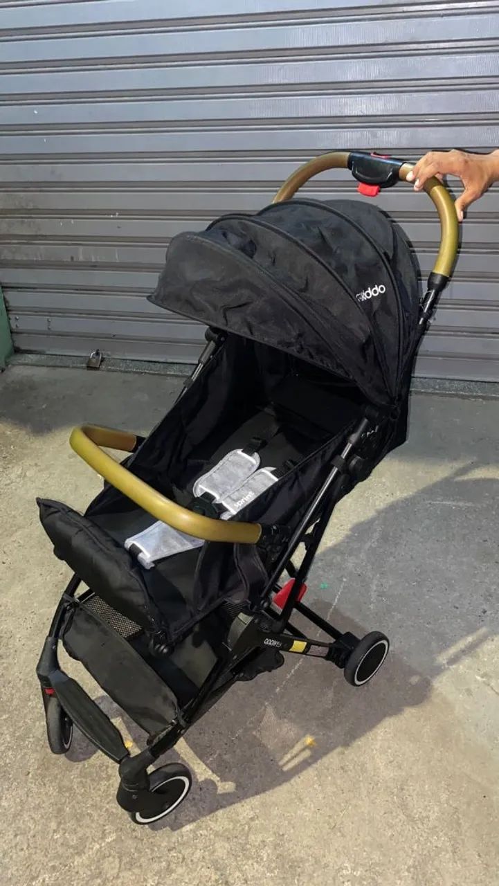 Vende-se carrinho de bebê