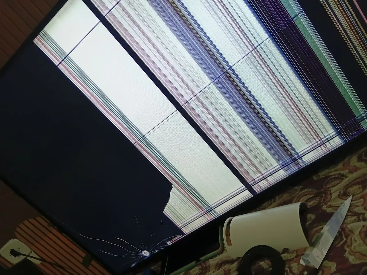 TV Samsung 43 polegadas ? Com defeito na tela