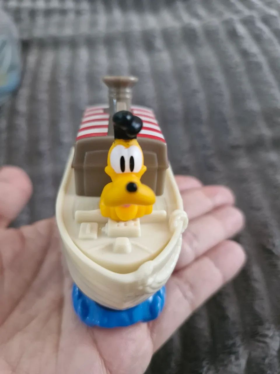 Brinquedo pluto  mc donalds