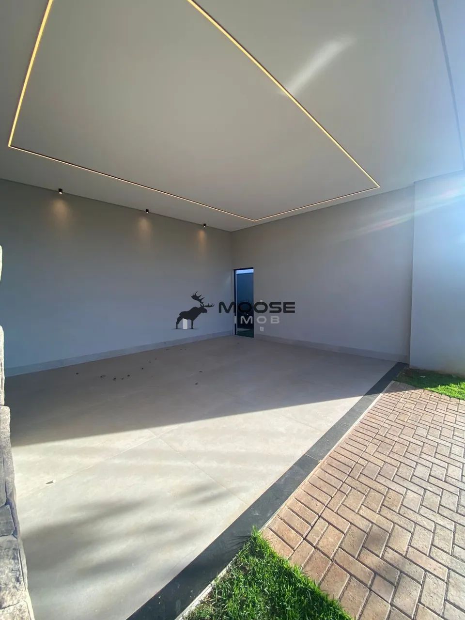 SOBRADO À VENDA COM 3 SUÍTES | CONDOMINIO FECHADO | MARINGÁ-PR - Foto 3