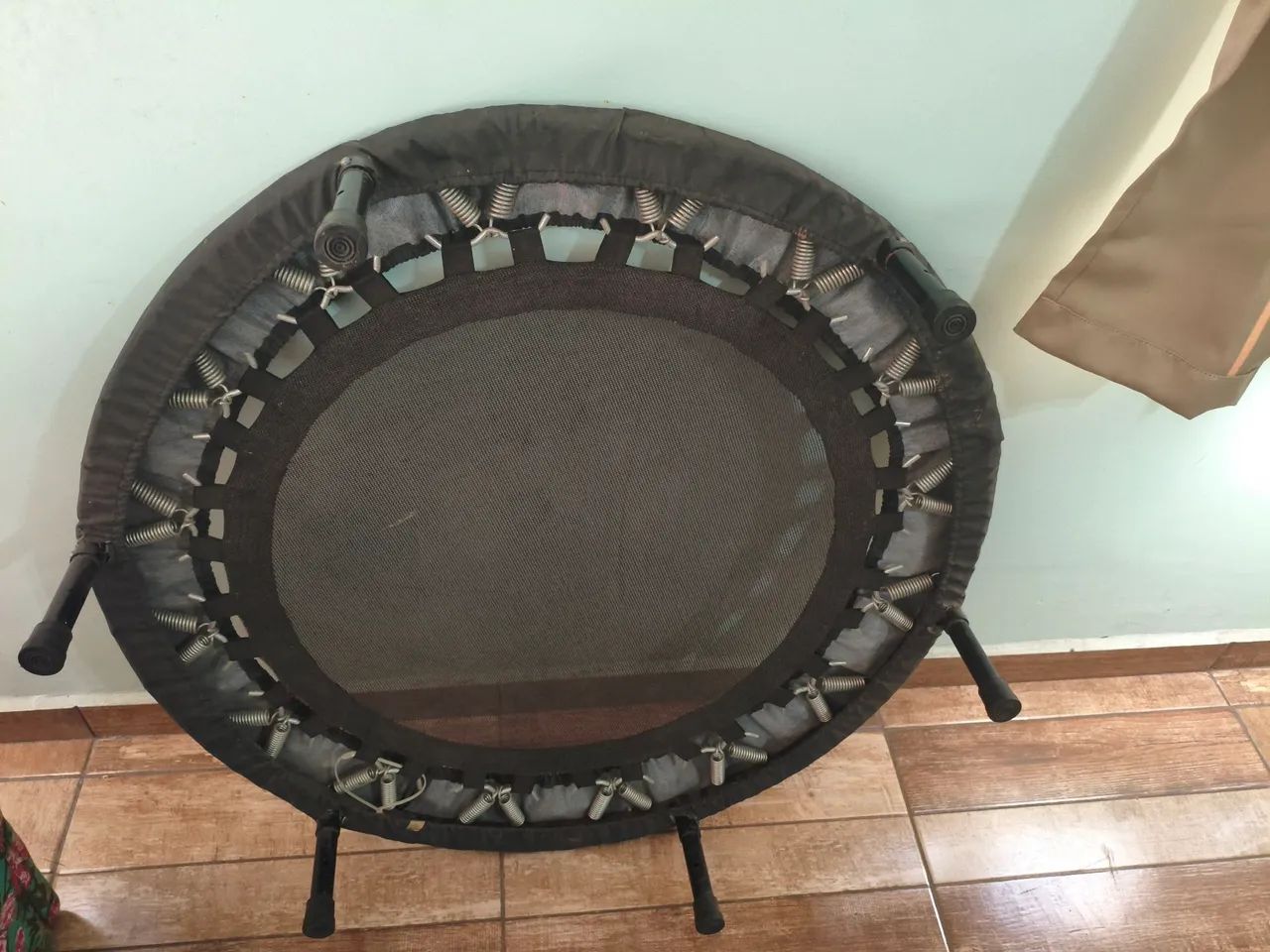 Mini cama elástica Jump Profissional Polimet com molas - Bom estado  - Foto 3