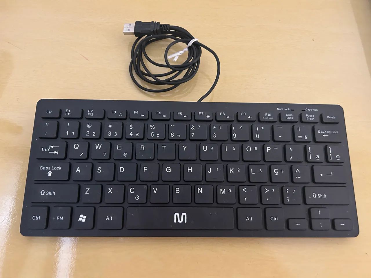 Mini Teclado Multilaser com Fio