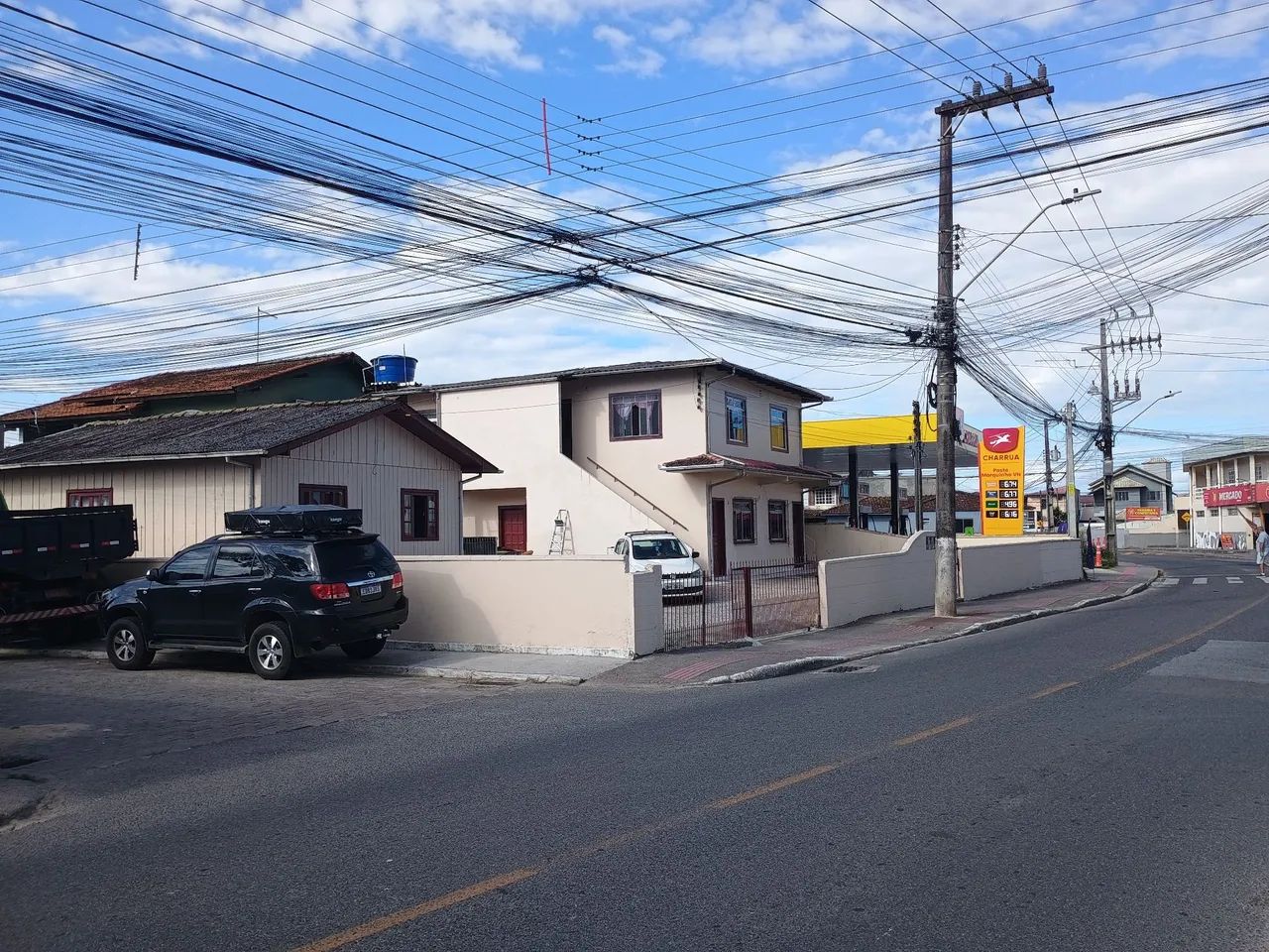 Vendo prédio com 5 alugueis 