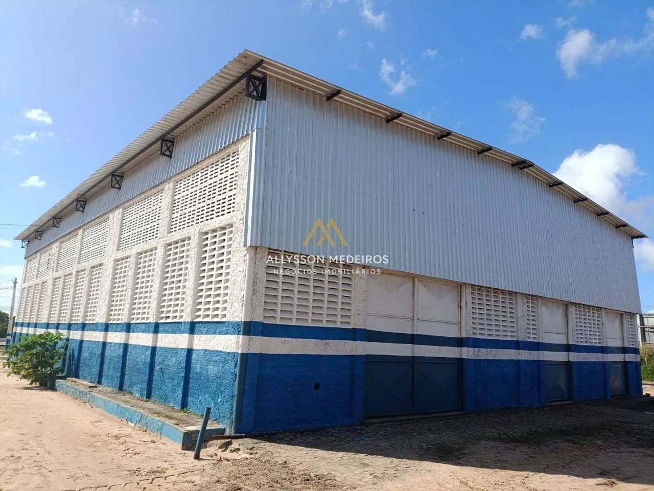 GALPÃO COMERCIAL + PÁTIO PARA LOCAÇÃO | PARNAMIRIM/RN - Foto 2
