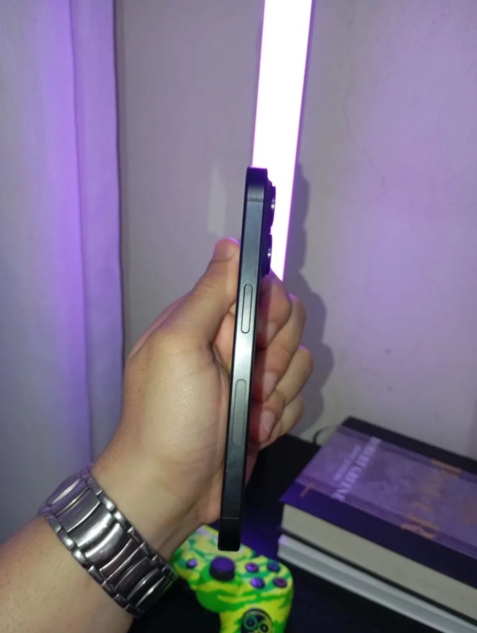 iPhone 15 Pro 256gb - 90% bateria - Foto 2