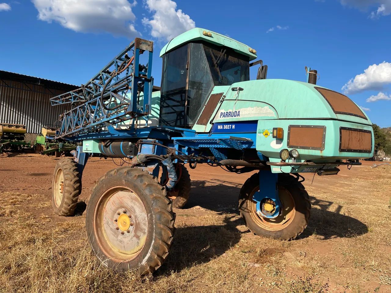 Vendo ou troco Parruda 3027 4x4 Hydro