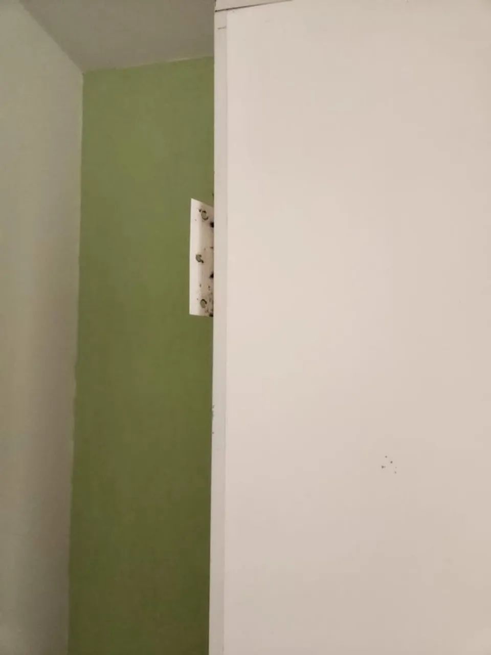 Divisoria de escritorio com porta - Foto 4