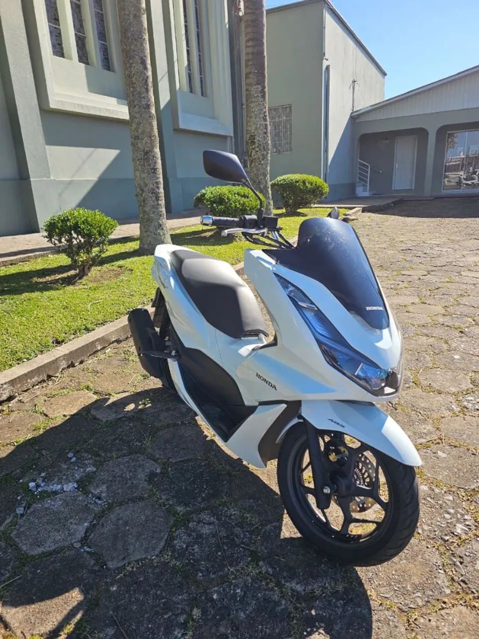 PCX 2024 com apenas 2.500 km  - Foto 3