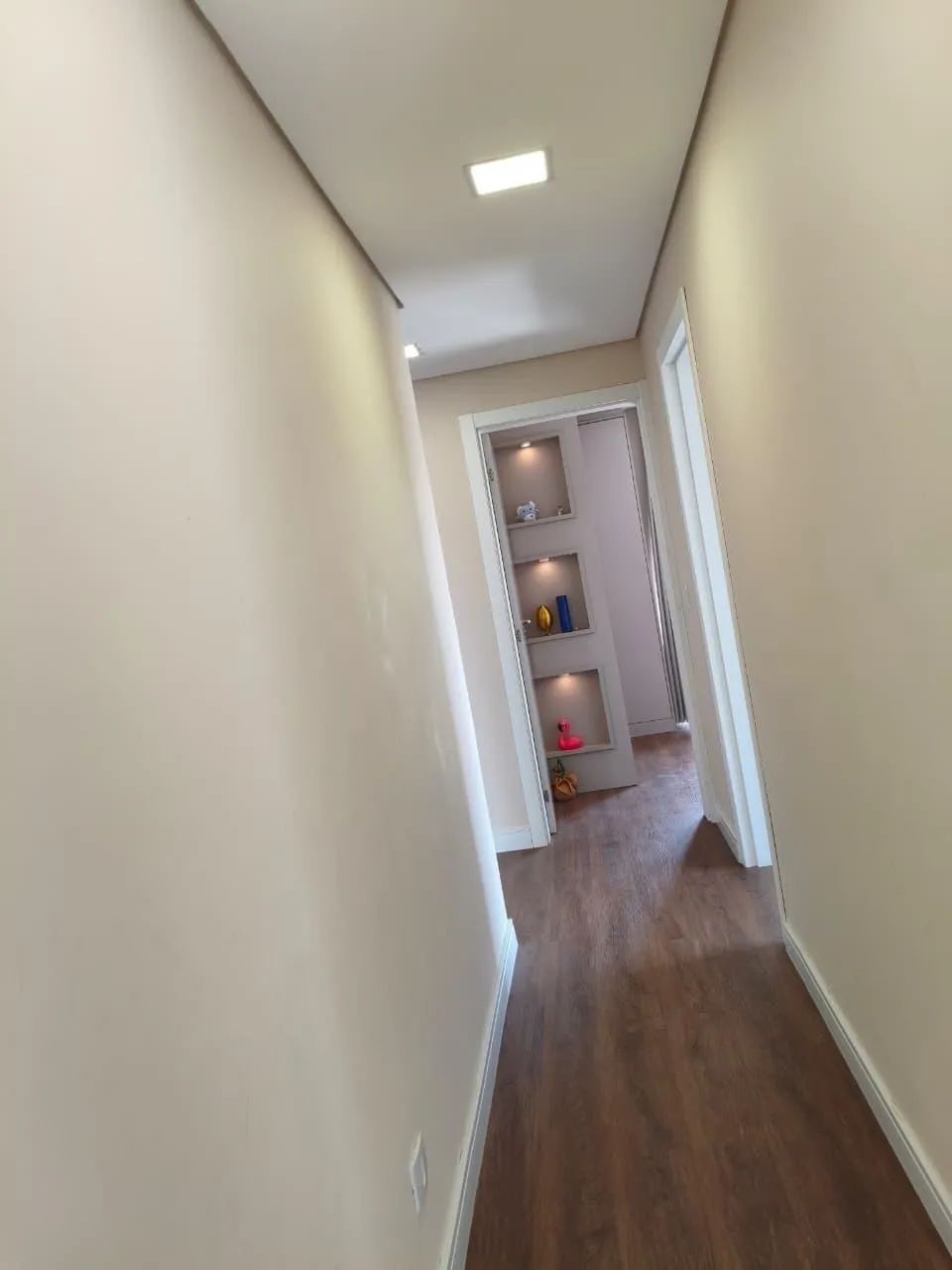 Casa ampla e documentada no Xaxim com 5 quartos, suíte e garagem para 6 carros - Foto 5
