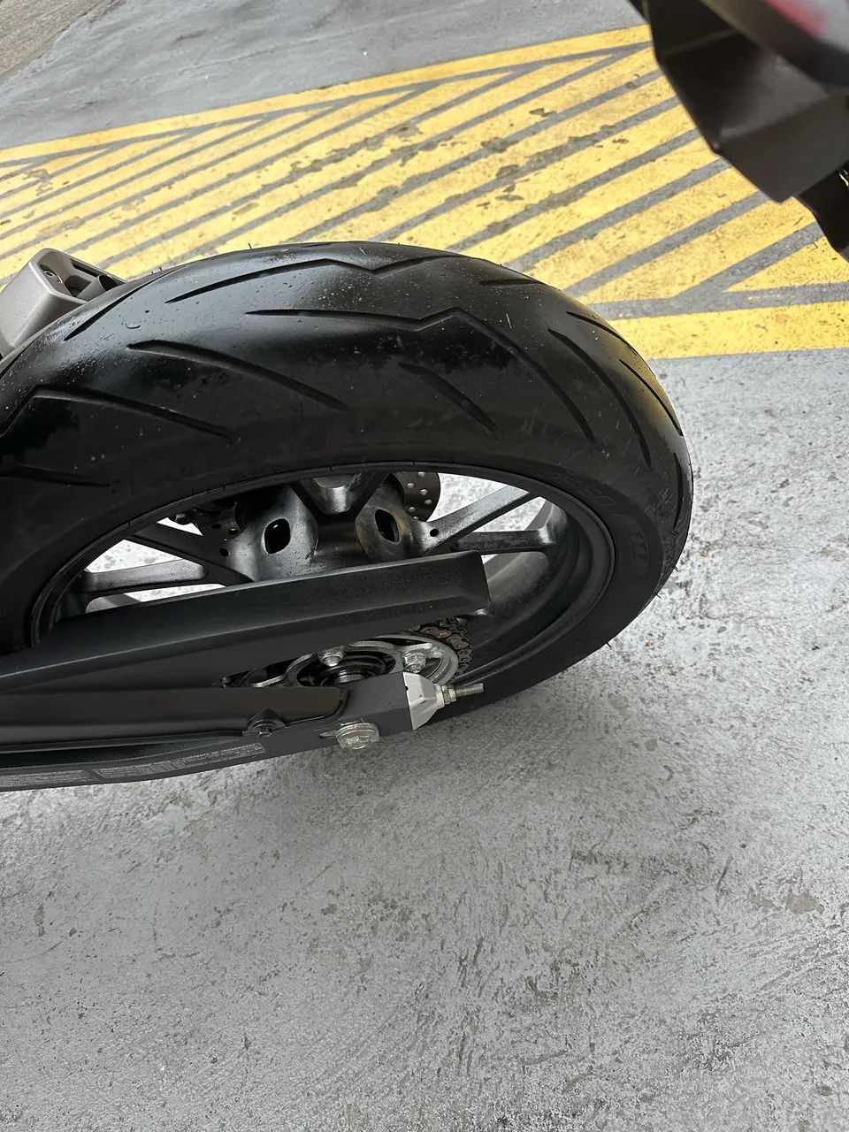 CB 300F - 2023 (Dourada)  - Foto 5
