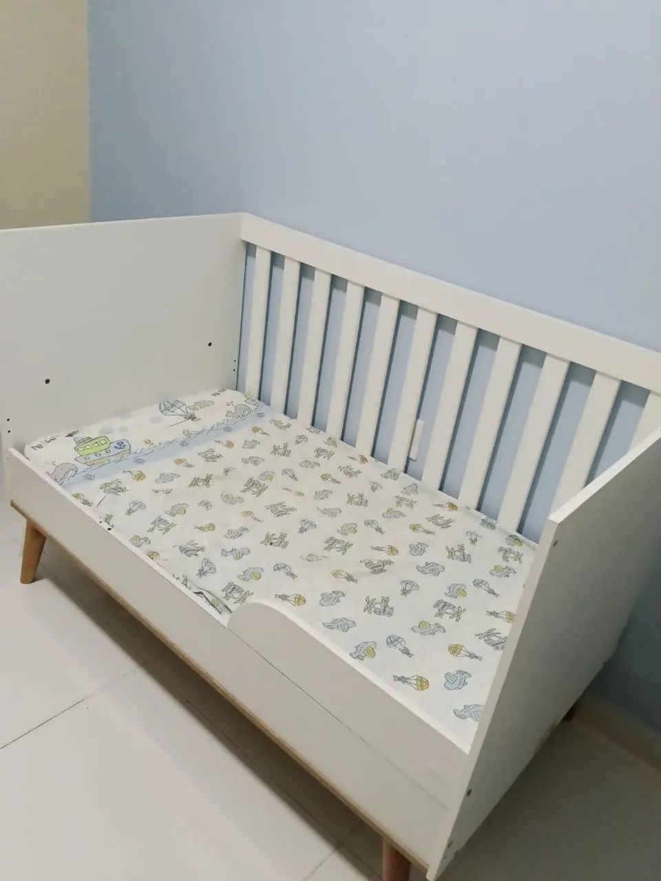 Berço americano (berço, cama e sofazinho). Em ótimo estado de conservação, com colchão.  - Foto 4