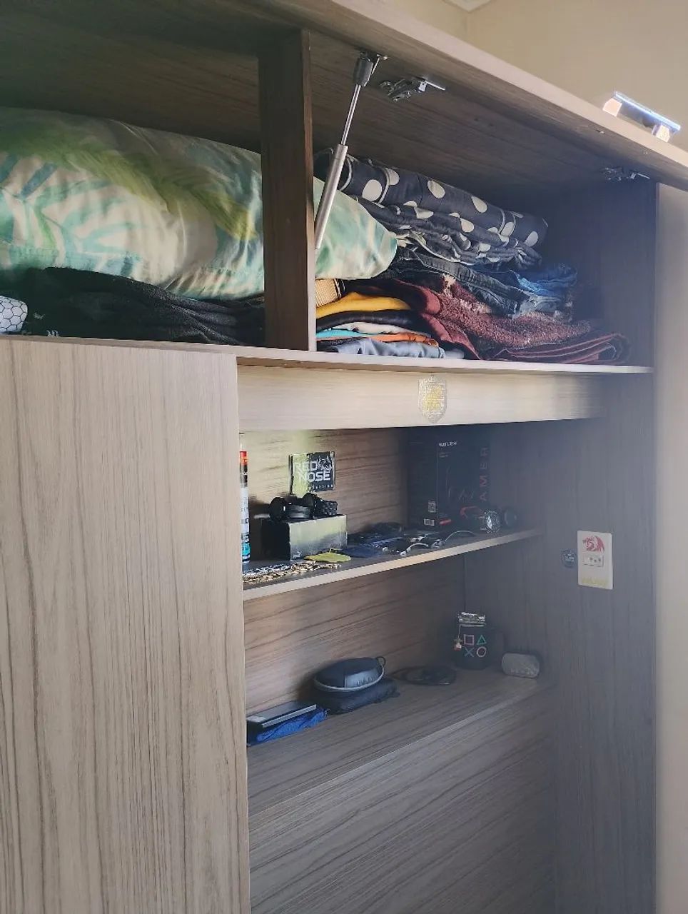 Guarda Roupa de solteiro com baú - Foto 4