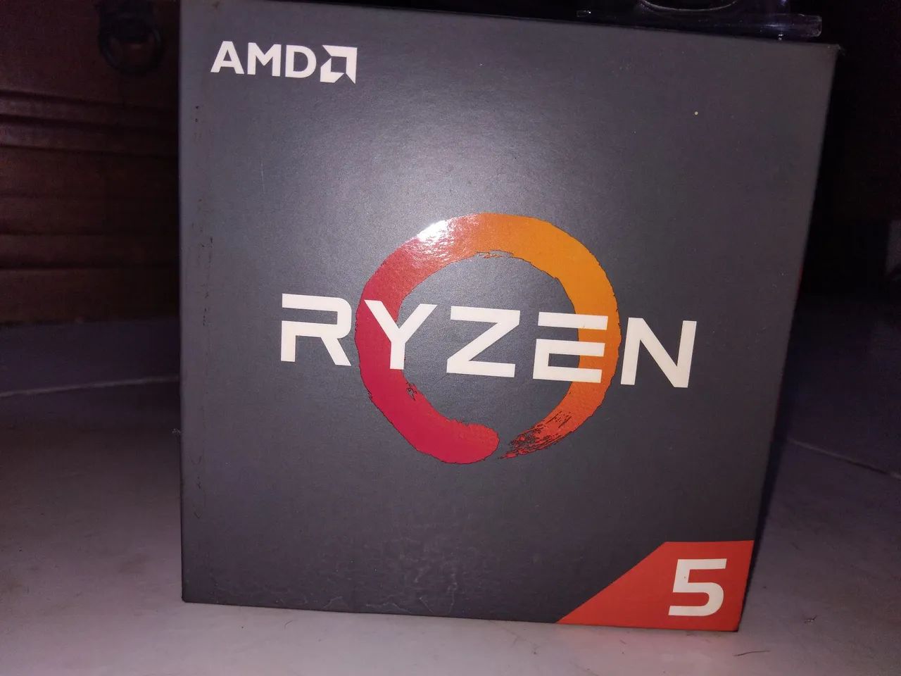Ryzen 5 1600  + Cooler  ( leia) 
