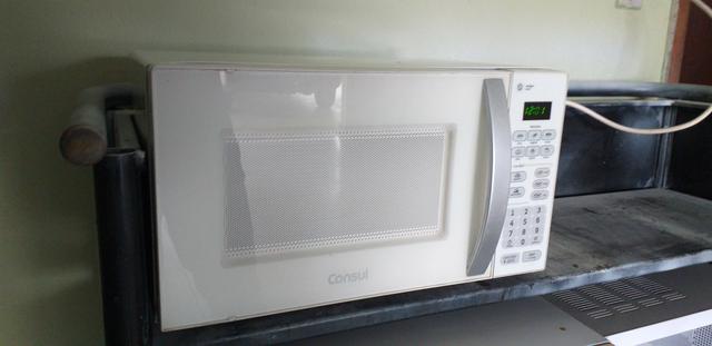Microondas cônsul 20L