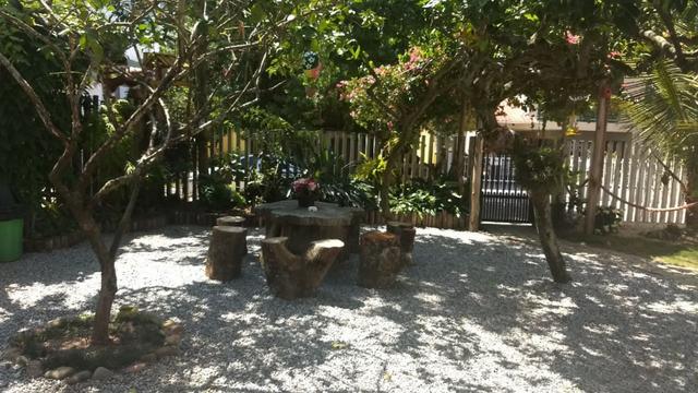 Casa e apartamento 50 mts da (Praia Enseada) c/ar e internet - Foto 5