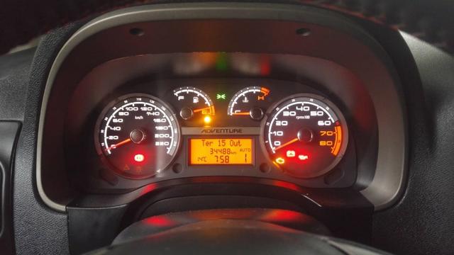 Fiat Idea Adventure 1.8 Dualogic - 2015 - Foto 4