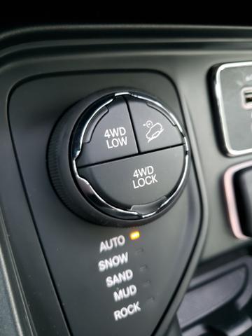 Compass trailhawk 4x4 m.2018 com 29.000km - Foto 8
