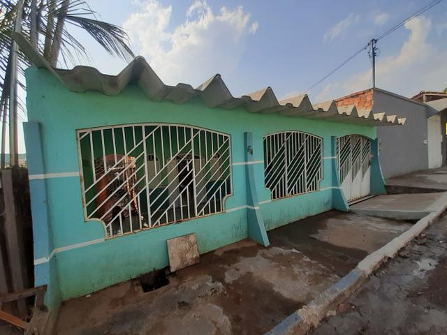 Aluga-se ou vende-se essa casa