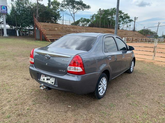 Etios sedan 2014 1.5 ( Aceito troca ) - Foto 3
