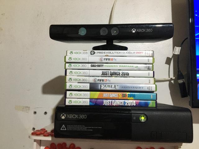 Vendo XBOX 360 - R$ 450,00
