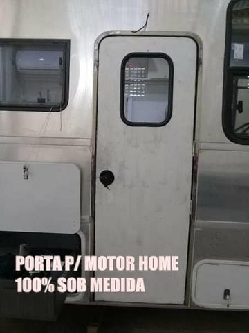 Modelo e laminação em fibra - Foto 8