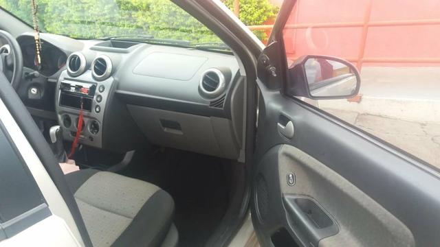 Fiesta sedan 2013