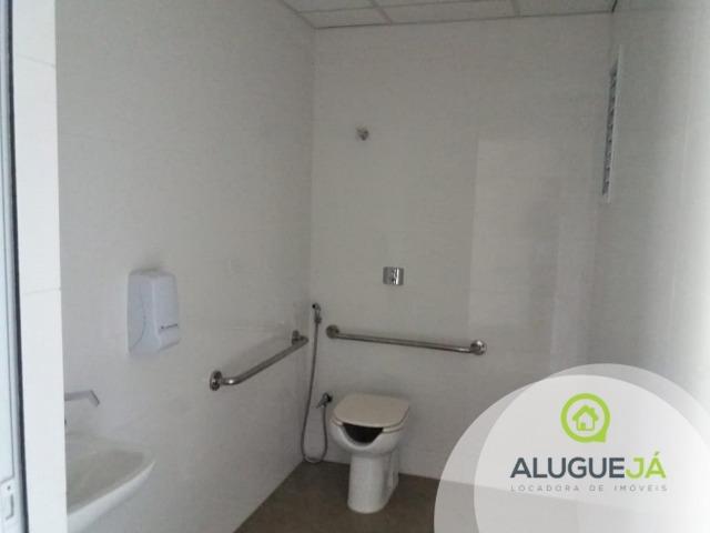 Prédio comercial, 2 andares inteiros disponíveis, 400m² por andar - Foto 11