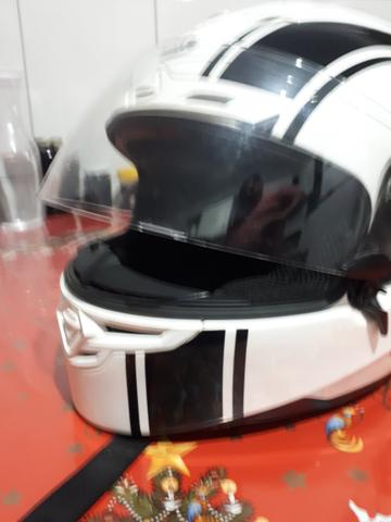 Capacete