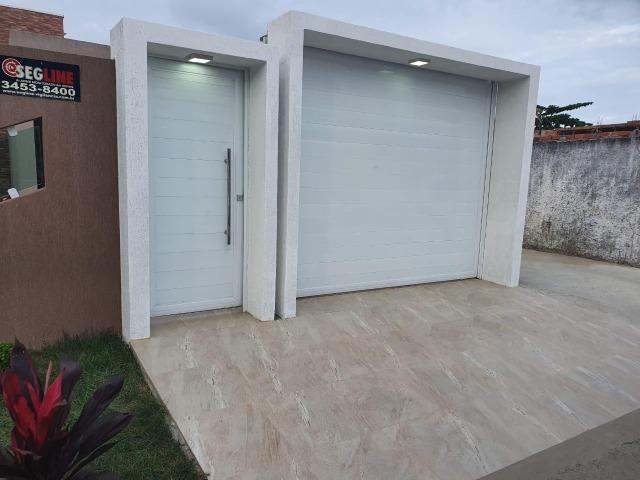 Casa com piscina alto padrão à 350 metros da beira mar. Confira