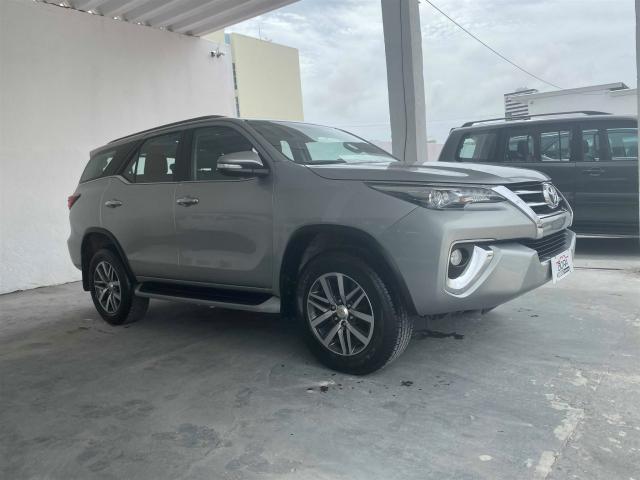 Hilux sw4 2016/2017 2.8 srx 4x4 7 lugares 16v turbo intercooler diesel 4p automático - Foto 3