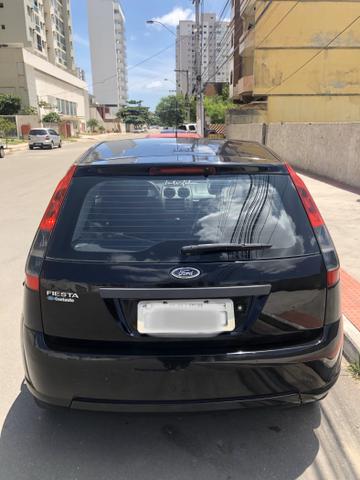 Vendo Fiesta Hatch 1.0 - 2013 - Preto - Único dono