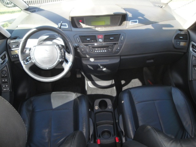 Citroen C4 Picasso 2010 2.0 Automático Couro Paddle Shift Abs 6 Air Bags Ar Cond Digital - Foto 10