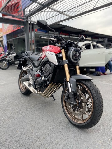 CB 650R ÚNICO DONO 7MIL KM