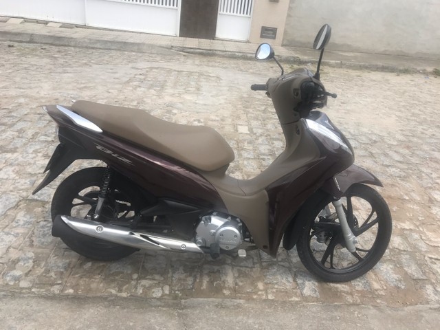 VENDO MOTO BIZ SEMI NOVA