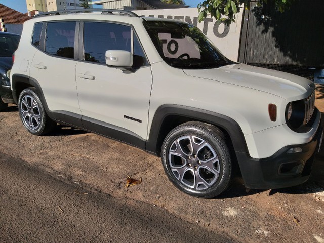 RENEGADE LONGITUDE TOP DE LINHA