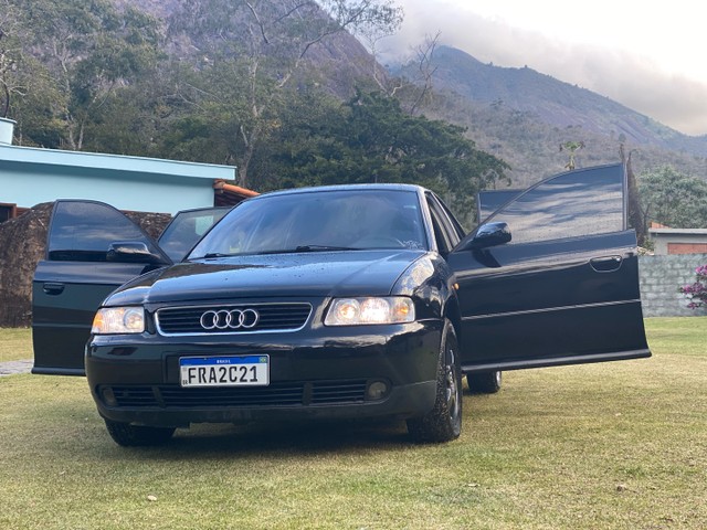 AUDI A3 2003 AUTOMÁTICO BAIXA KM