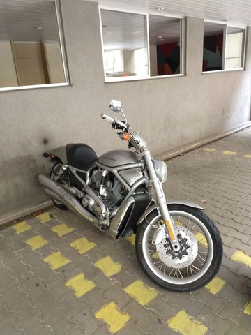 V ROD HARLEY DAVIDSON 2009 16 MIL KM