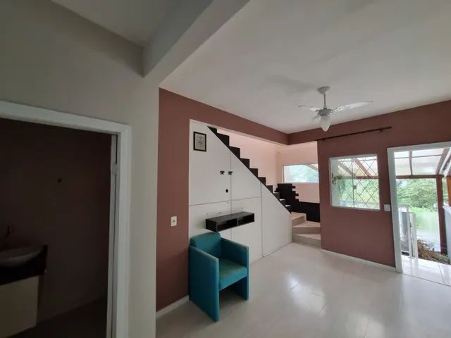Casa residencial com 2 quartos para alugar por R$ 1500.00, 63.22 m2 - SANTA CATARINA - JOI