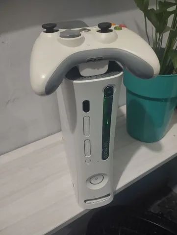 Xbox 360 Branco Primeira Geração (Destravado)