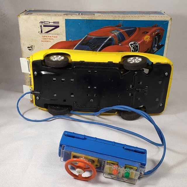 Brinquedo Antigo marca Bandai - Porsche 917 controle remoto com