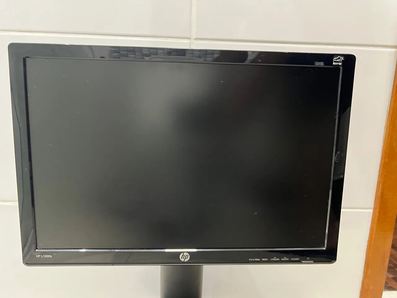 Monitor LCD 20 Profissional HP L190hb - Foto 3