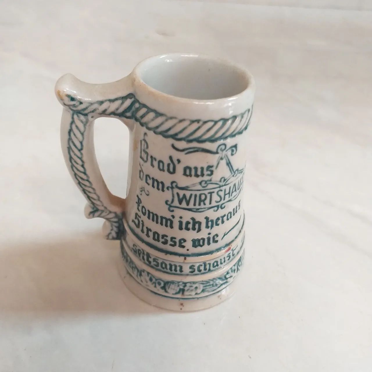 Caneca  miniatura. 