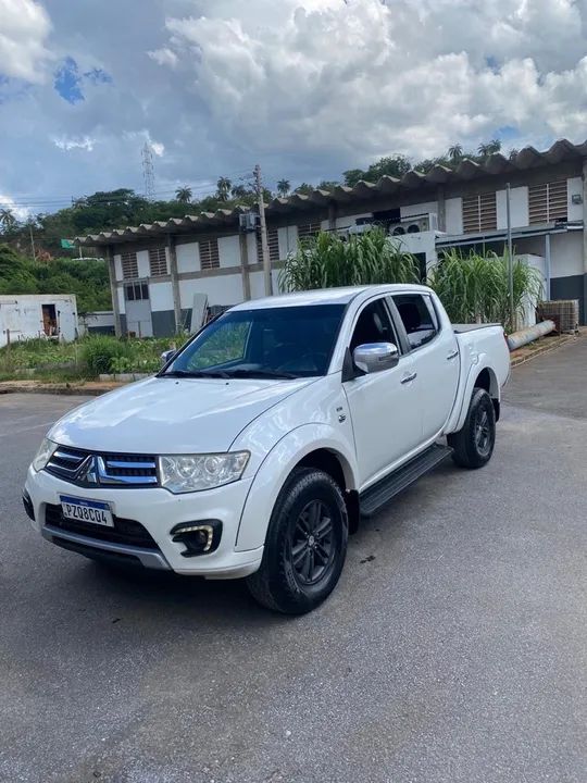 Mitsubishi L200 Triton 3.2 HPE 4x4 2016 - Foto 5