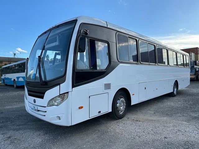 Ônibus fretamento com ar motor dianteiro 