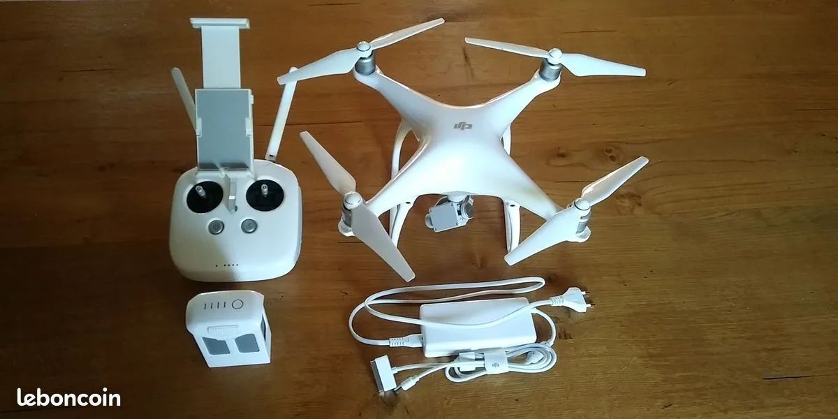 Drone dji phantom 4